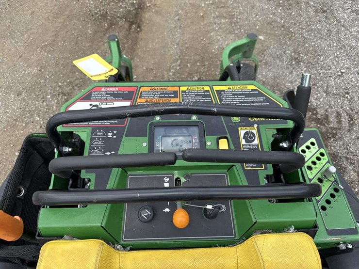 john-deere-m-image-10