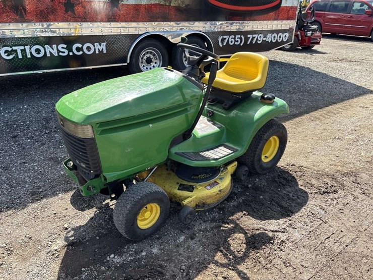 john-deere-lx255-image-1