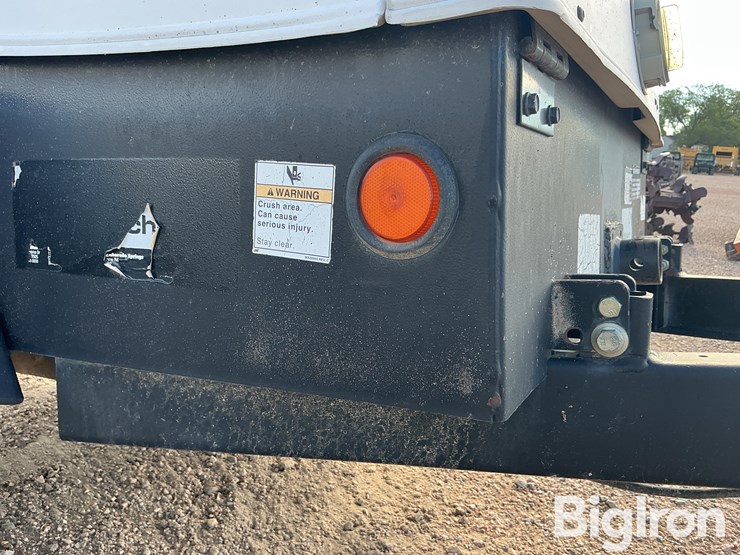 2006-john-deere-2-image-14