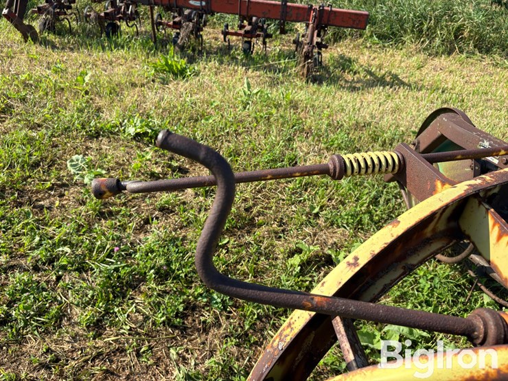 john-deere-640-image-9