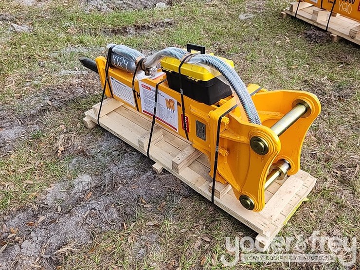 caterpillar-416-image-2