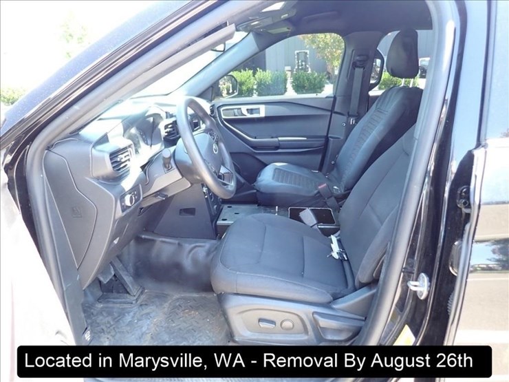 2020-ford-explorer-image-3