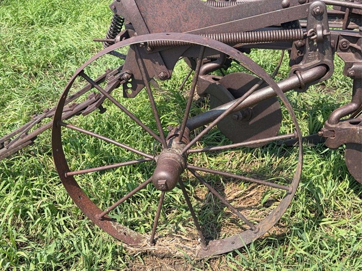 avery-three-bottom-14”-pull-type-moldboard-plow-image-18