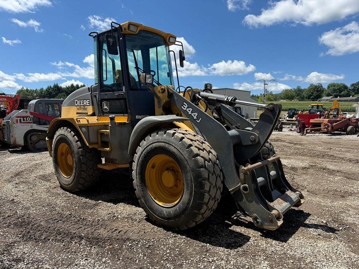 2008-deere-344j-image-6