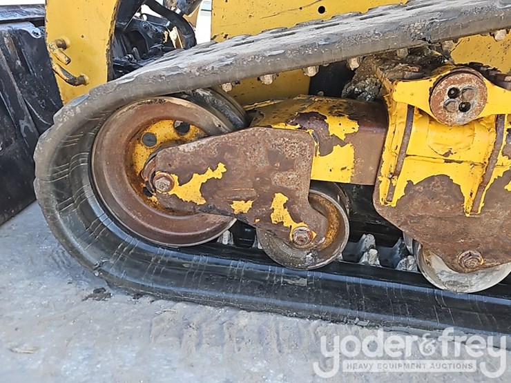 2019-caterpillar-299d2-image-19