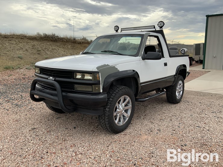 1998-chevrolet-tahoe-image-1