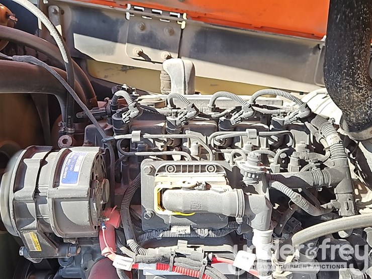 2016-jlg-600s-image-20