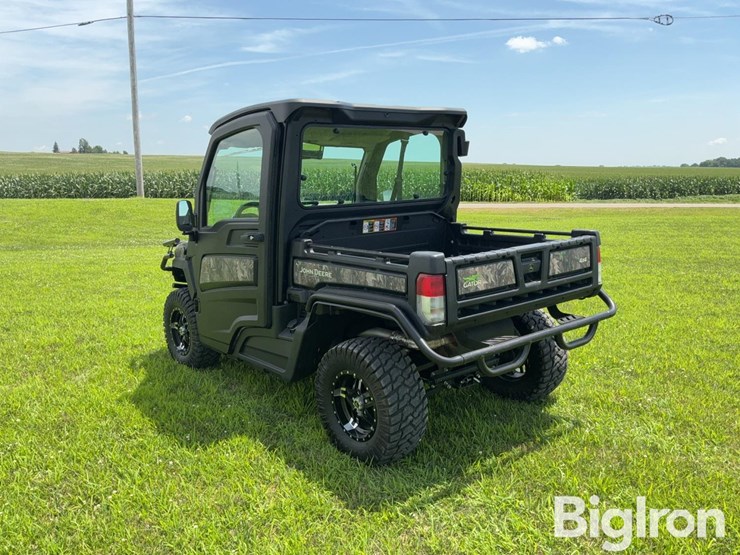 2023-john-deere-gator-image-7