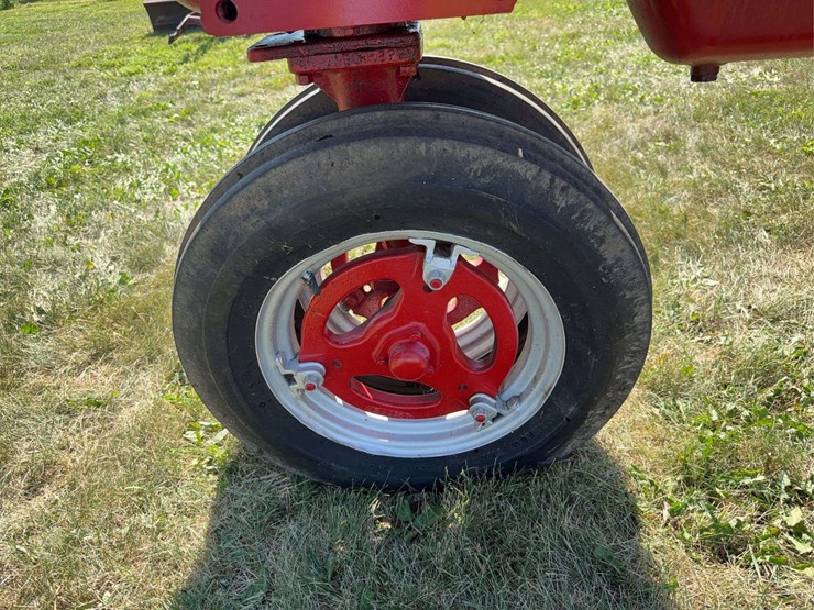farmall-200-image-14