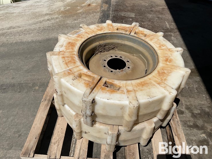 mach-2-solid-irrigation-pivot-wheels-image-2