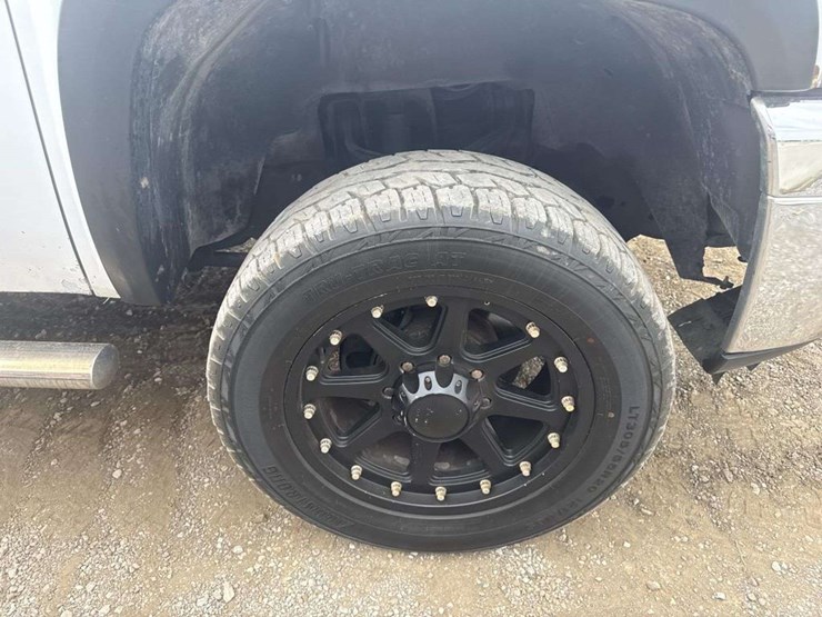 2013-chevrolet-2500-image-20