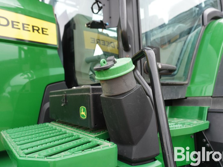 john-deere-8r-250-image-14