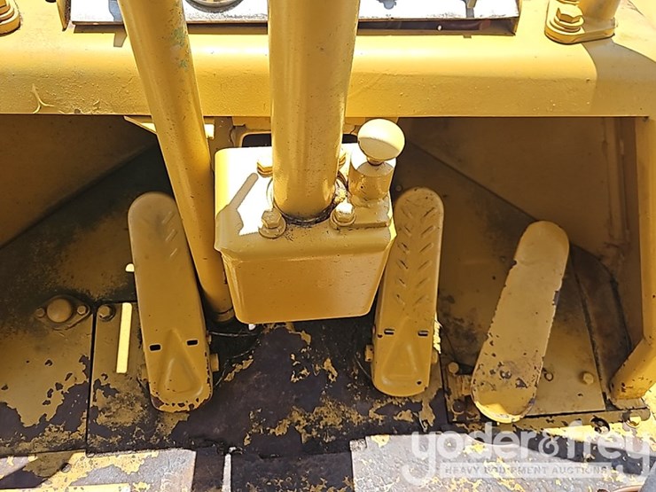 caterpillar-950-image-25