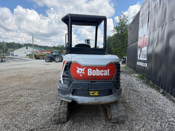 2017-bobcat-e32i-image-3