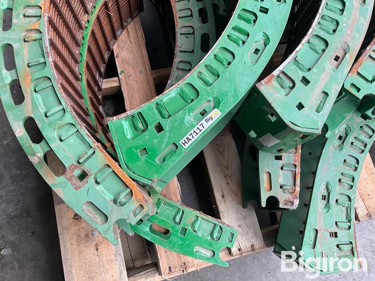 john-deere-x-9-small-wire-concaves-image-12