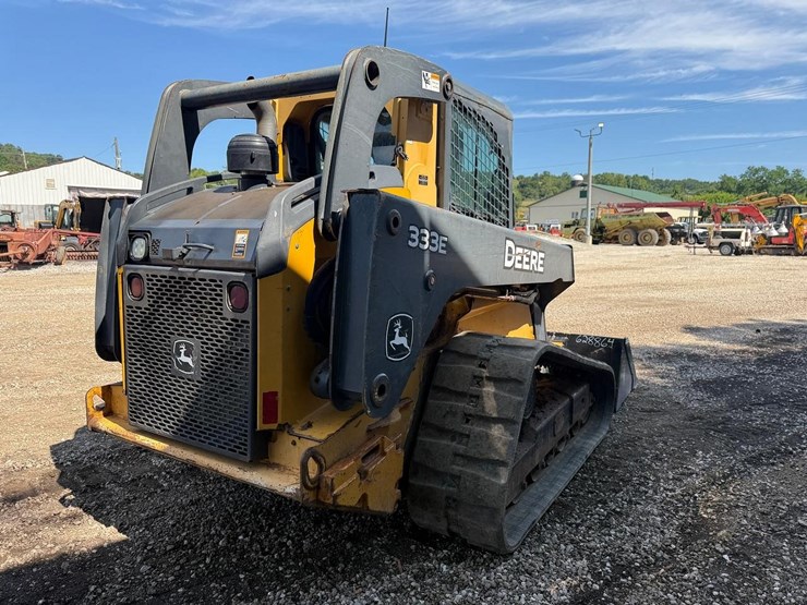 2013-deere-333e-image-4