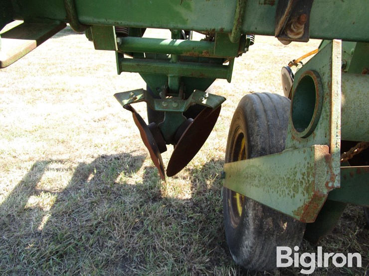 john-deere-7000-image-15