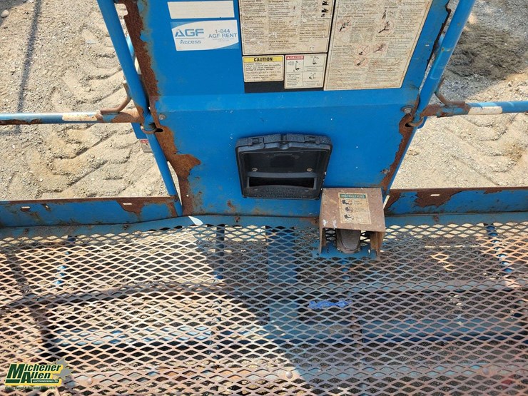 2013-genie-z135/70-image-39