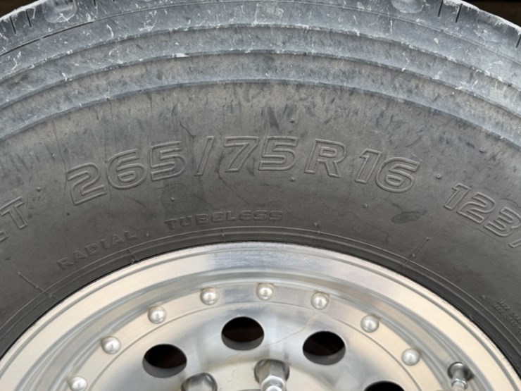 2002-chevrolet-silverado-2500hd-image-12