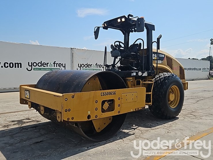 2018-caterpillar-cs54b-image-1