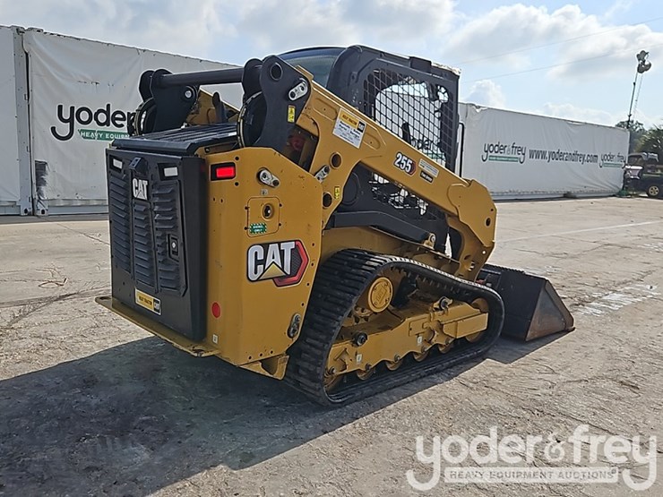 2025-caterpillar-255-image-4