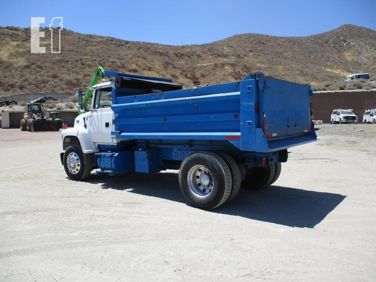 1995-ford-ln8000-image-4