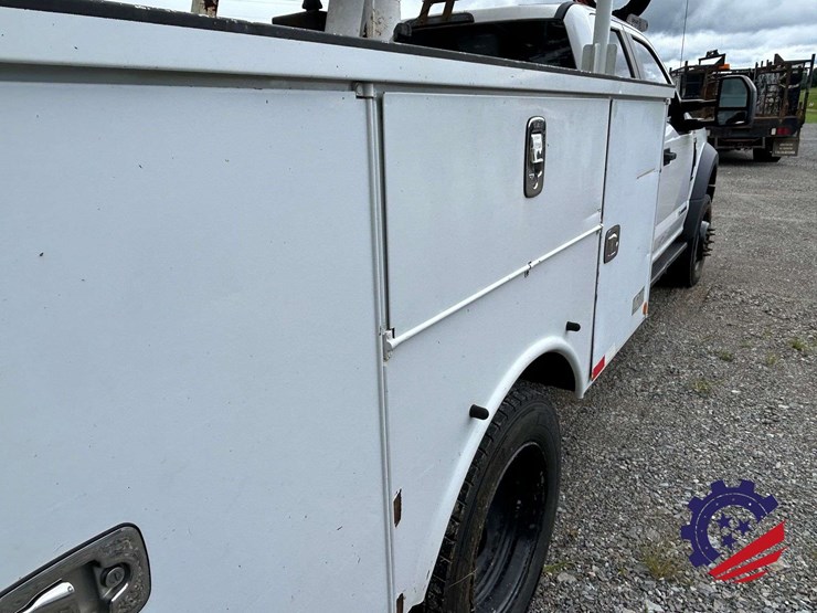 2017-ford-f550-image-24