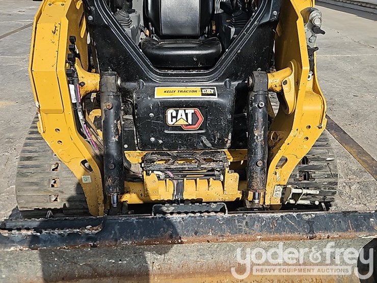 2025-caterpillar-255-image-14