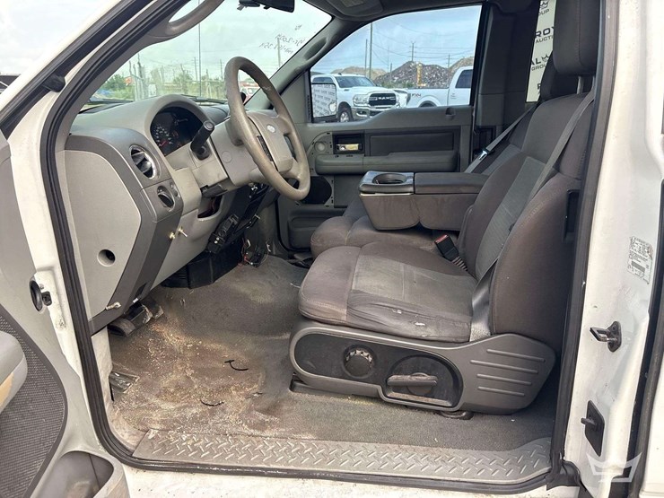 2004-ford-f150-image-15