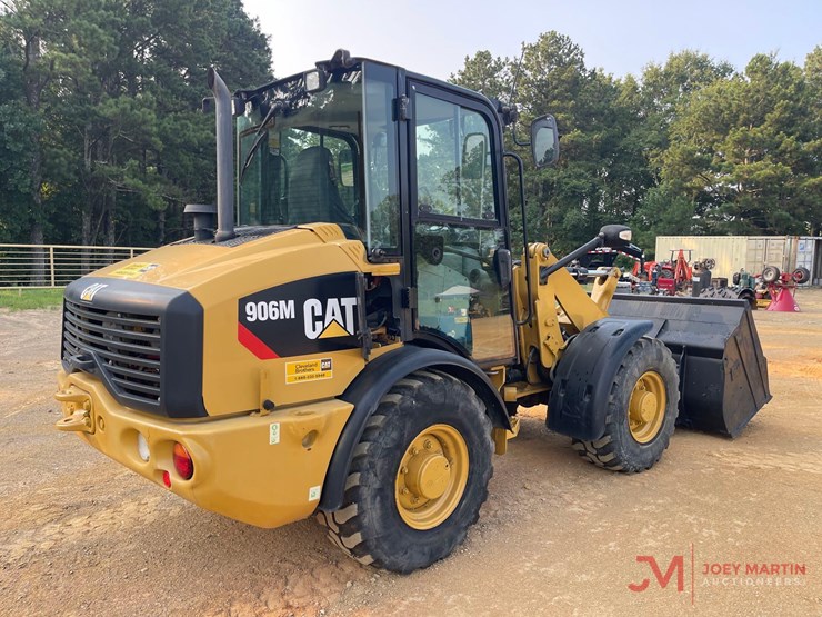 2016-caterpillar-906m-image-3