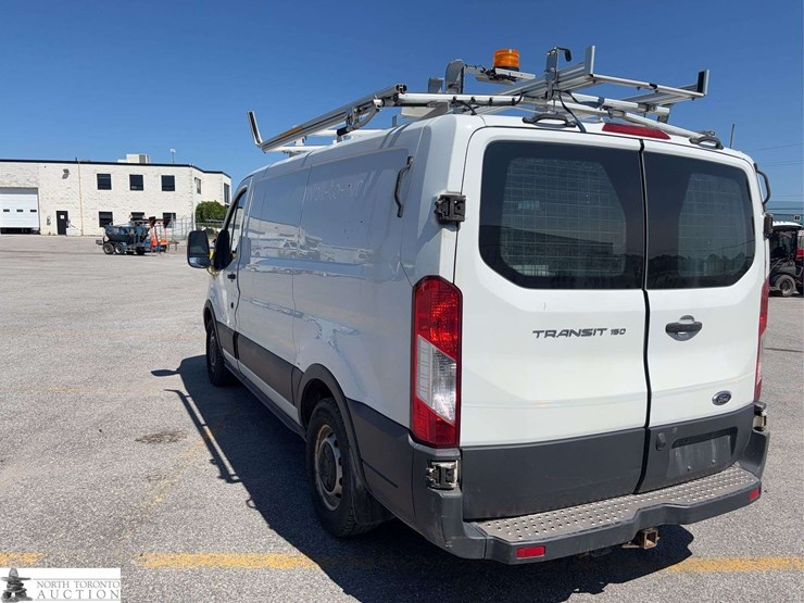 2016-ford-transit-image-7