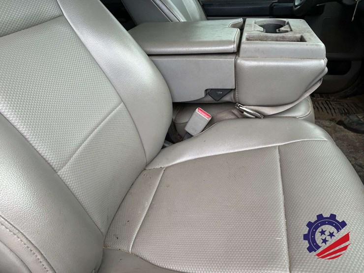 2017-ford-f550-image-46