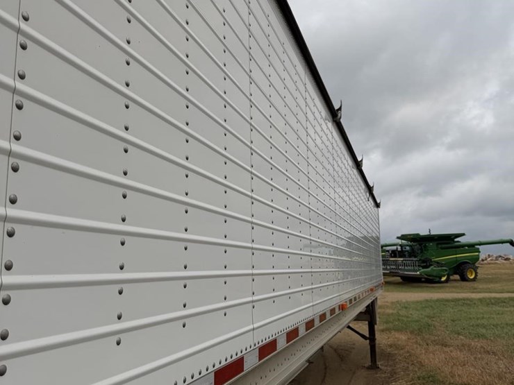 2011-wilson-grain-trailer-image-43