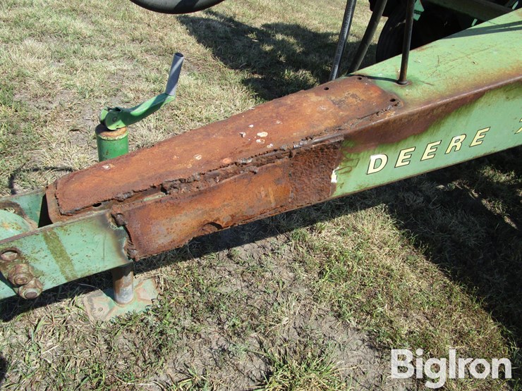 john-deere-7000-image-10