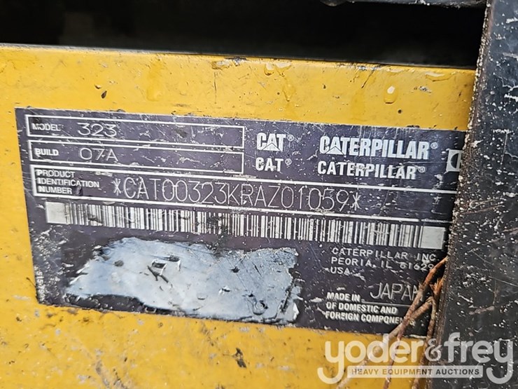 2019-caterpillar-323-image-40
