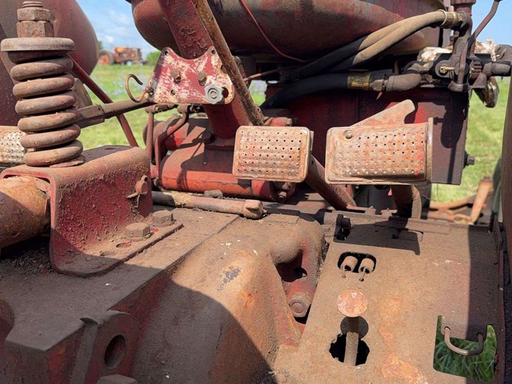 international-mccormick-deering-wd-9-image-35