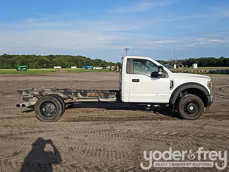 2018-ford-f550-image-6