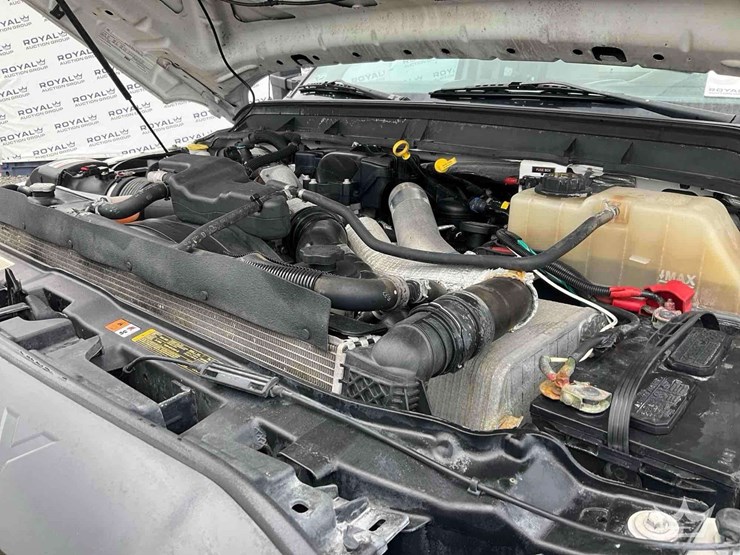 2015-ford-f550-image-8