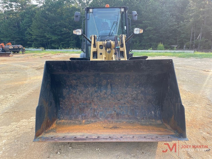 2016-caterpillar-906m-image-8
