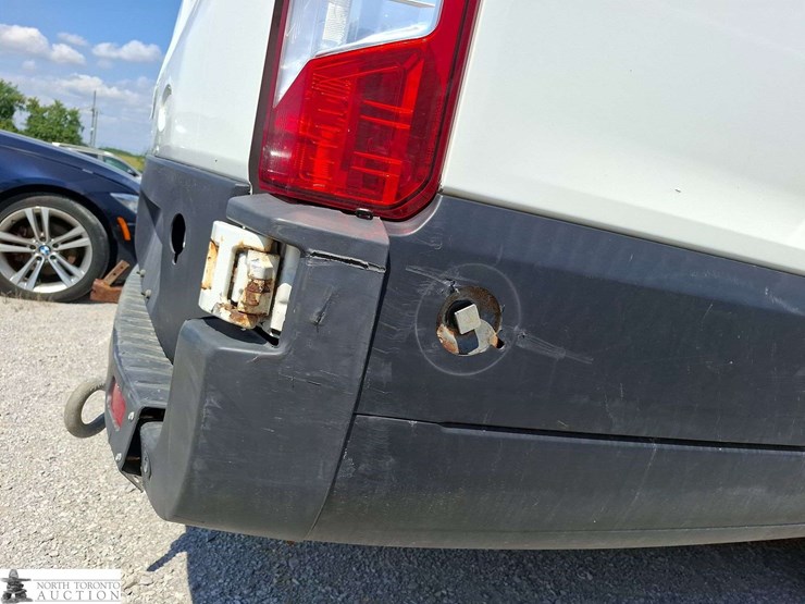 2019-ford-transit-image-28
