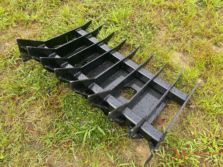 new-root-rake-mini-skid-steer-attachment-image-3