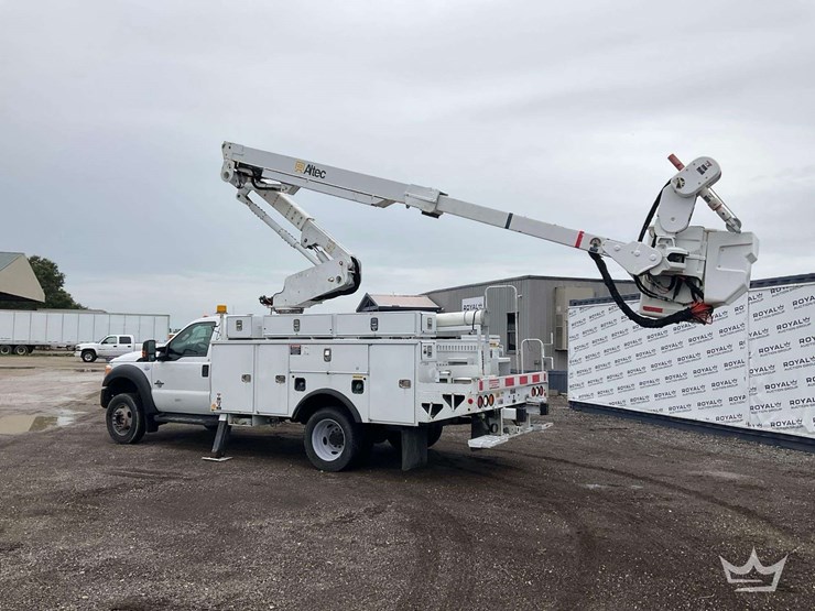 2012-ford-f550-image-5