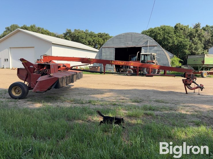 new-holland-1441-image-4