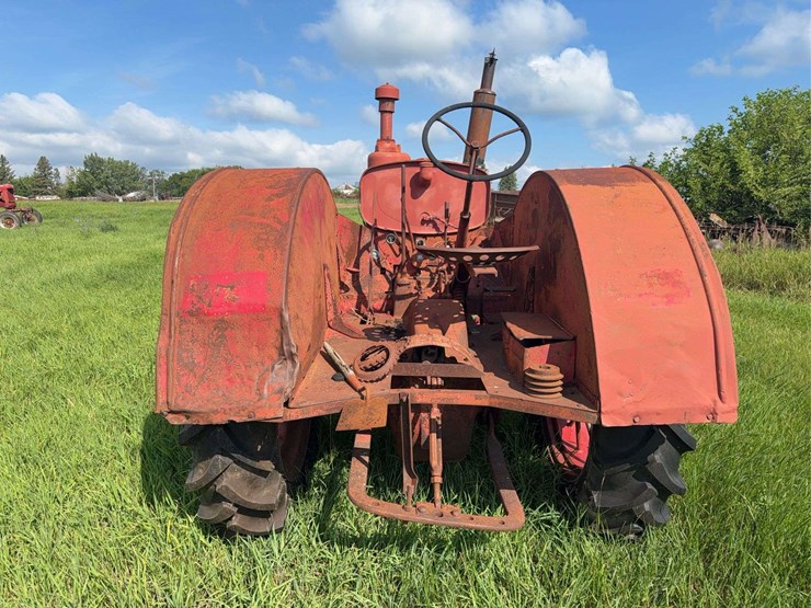 mccormick-deering-w-40-image-4