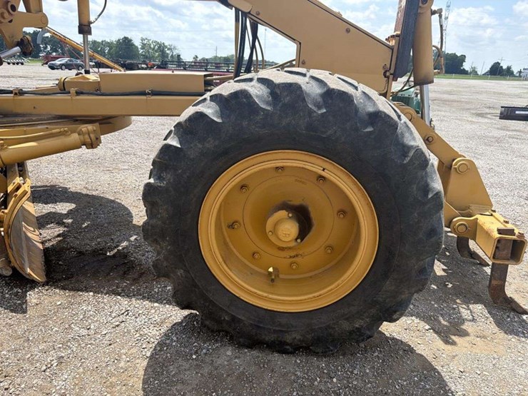 caterpillar-r80-image-13