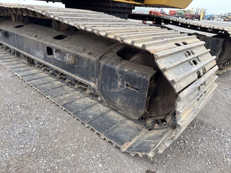 deere-200c-lc-image-20
