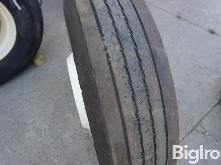 295/75r22.5-tires-&-rims-image-17