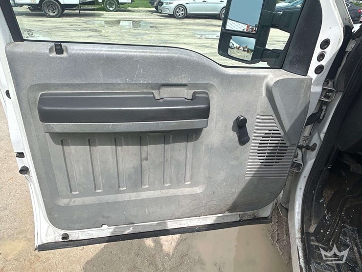 2015-ford-f350-image-17