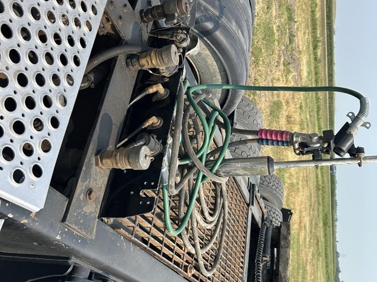 2007-kenworth-w900-image-49