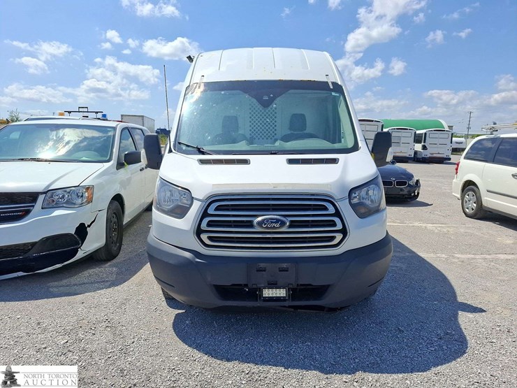 2019-ford-transit-image-2
